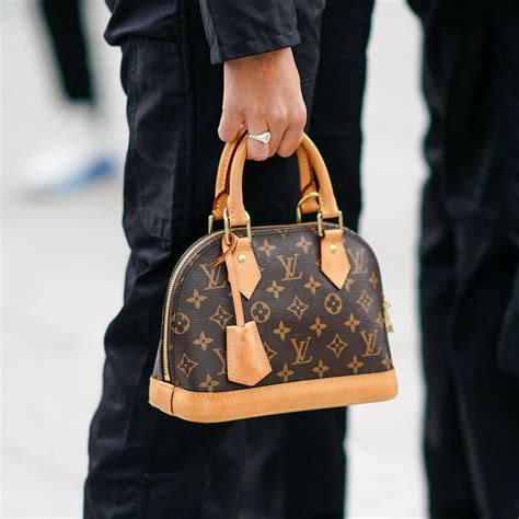 2007 louis vuitton alma|Louis Vuitton Alma bag.